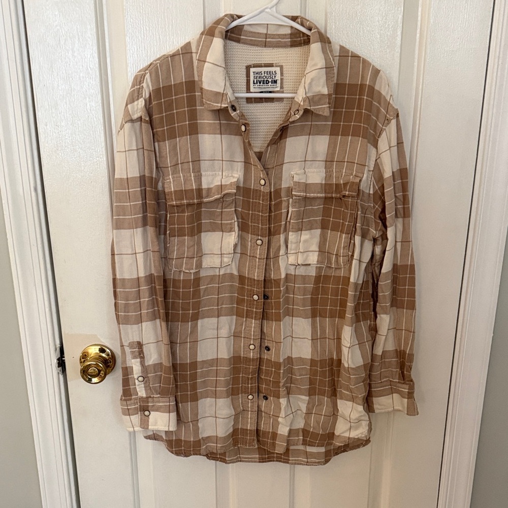 American Eagle Lived in Button Down